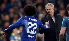HLV Mourinho chèo kéo Willian.