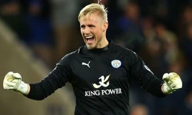 Barcelona đặt Schmeichel vào tầm ngắm.