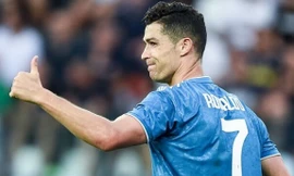 Cristiano Ronaldo vừa đồng ý giảm 30% lương trong 4 tháng tại Juventus.