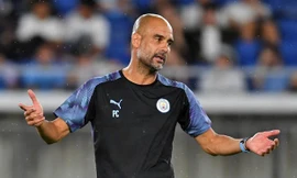 HLV Pep Guardiola lo lắng về nhân sự trước thềm Community Shield 2019.