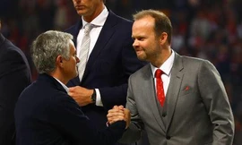 Phó chủ tịch Ed Woodward vẫn đặt niềm tin vào HLV Mourinho.