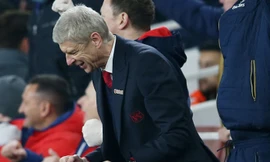 HLV Wenger mơ về ngôi vô địch.