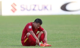 Thành Lương dính chấn thương ở trận đấu với Malaysia.