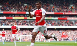 Alex Iwobi chuẩn bị được Arsenal tăng lương gấp 3 lần.