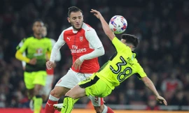 Lucas Perez dính chấn thương nặng.