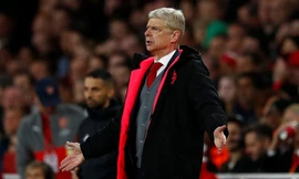 HLV Arsene Wenger không cho rằng đá hơn người là lợi thế cho Arsenal.