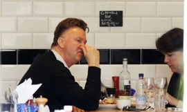Van Gaal tính trả nhà, sẵn sàng rời M.U.