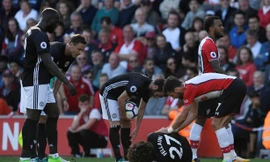 Fellaini vắng mặt ở trận gặp CSKA Moscow vì chấn thương.