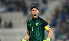 Thủ thành Kawin Thamsatchanan của đội tuyển Thái Lan.