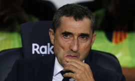 HLV Ernesto Valverde của Barcelona.