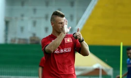 HLV thể lực Martin Forkel về dưới trướng của Công Vinh.