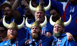 CĐV Iceland rất vui mừng khi đội tuyển Iceland lọt vào vòng 1/8.