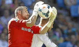 Real Madrid chính thức có Kiko Casilla. 