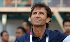 HLV Luis Milla một lần nữa rời khỏi ĐT Indonesia.