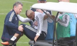 Vidal dính chấn thương khá nặng trong lúc tập luyện.