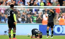 Terry dính chấn thương khả nặng lúc cuối trận.