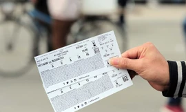 Giá vé chợ đen tăng gấp 3-4 lần so với giá vé từ ban tổ chức.