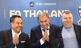 LĐBĐ Thái Lan gia hạn với HLV Milovan Rajevac.