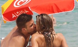 Pique – Shakira lại bị tống tiền bằng “clip sex”.