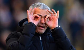 Mourinho mong Arsenal của Wenger bị loại.