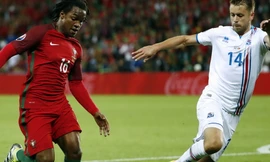Renato Sanches (trái) lập nên kỷ lục mới. (Nguồn: Getty)