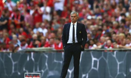 Mourinho không vui trước thái độ của các học trò trước trận.