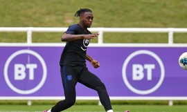 Aaron Wan-Bissaka chấn thương khi lên tập trung cùng đội tuyển Anh.