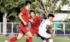 Trang Fean Online tiếc vì Văn Hậu bị từ chối bàn thắng.