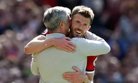HLV Mourinho chọn Carrick làm trợ lý kể từ mùa tới.