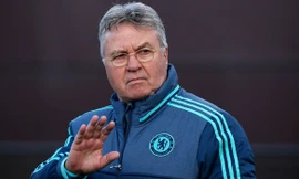 Guus Hiddink dẫn dắt Leicester City thay Ranieri?