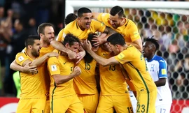 ĐT Australia giành vé dự World Cup 2018.