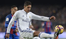 Tư gia của Varane bị trộm viếng thăm khi anh đá Champions League.