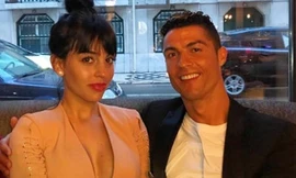 Bản tin thể thao: Ronaldo đưa bồ về quê thư giãn