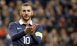 Benzema gửi tin nhắn chúc mừng tuyển Pháp.