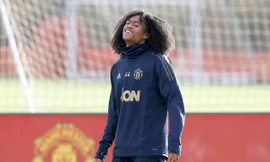Tahith Chong được triệu tập lên đội 1 M.U.