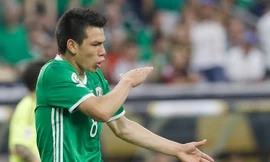 Hirving Lozano trong màu áo Mexico.