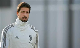 Sami Khedira quyết tâm bám trụ lại Juventus.