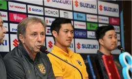 HLV Milovan Rajevac của ĐT Thái Lan.