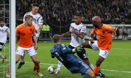 Hà Lan thắng Đức trong trận cầu 6 bàn thắng.