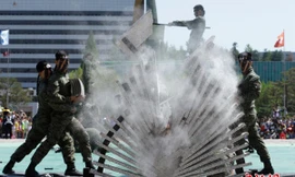 Tận thấy đặc nhiệm Hàn Quốc thi triển võ công thượng thừa