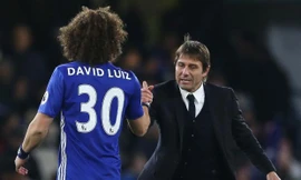 Mối quan hệ giữa HLV Antonio Conte và David Luiz đang ngày một xấu đi.