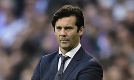 HLV Santiago Solari thể hiện sự cứng rắn với các “công thần” không nghe lời.