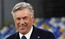 HLV Carlo Ancelotti của Everton.