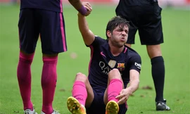 Sergi Roberto dính chấn thương trong trận đấu với Malaga.