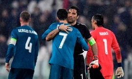 Gianluigi Buffon thán phục Ronaldo.