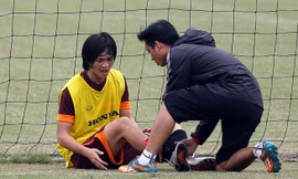 Tuấn Anh bị đau trong buổi tập cùng U23 Việt Nam.