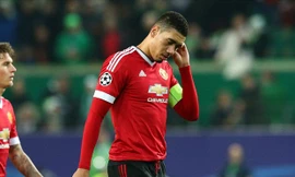 Smalling sẽ phải nghỉ thi đấu cả tháng vì gãy ngón chấn.