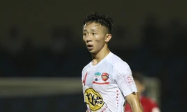 Châu Ngọc Quang nghỉ hết giai đoạn lượt đi vì chấn thương.