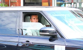 Van Persie đến Fenerbahce vì mức lương siêu hấp dẫn.