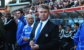 Hiddink chưa chính thức đặt bút ký hợp đồng với Chelsea.